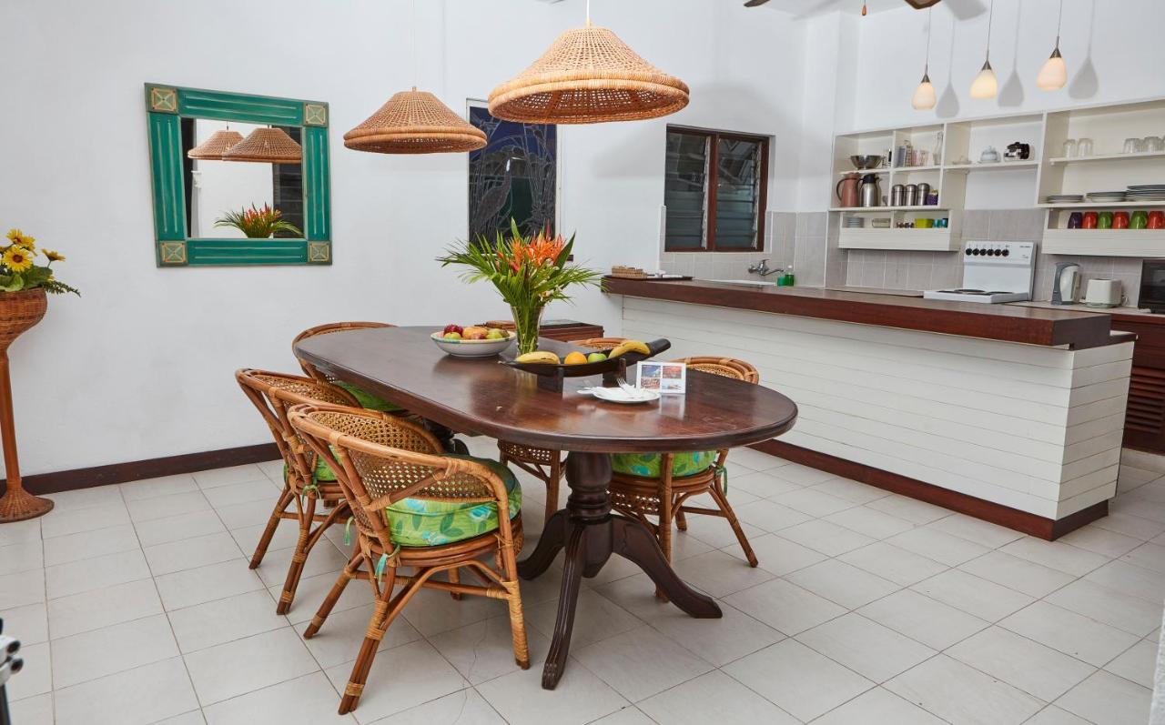 Tamarind Village Hotel Apartments มอมบาซา ภายนอก รูปภาพ