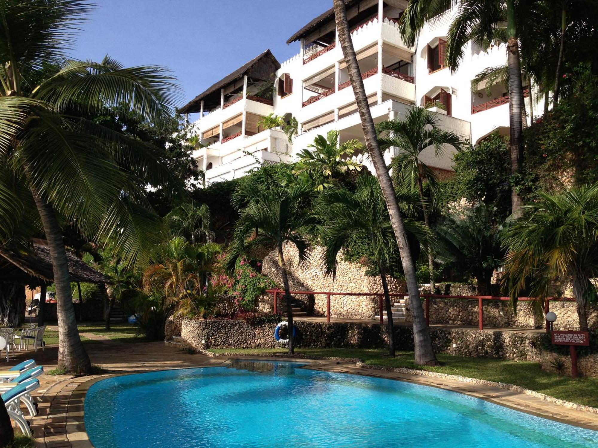 Tamarind Village Hotel Apartments มอมบาซา ภายนอก รูปภาพ